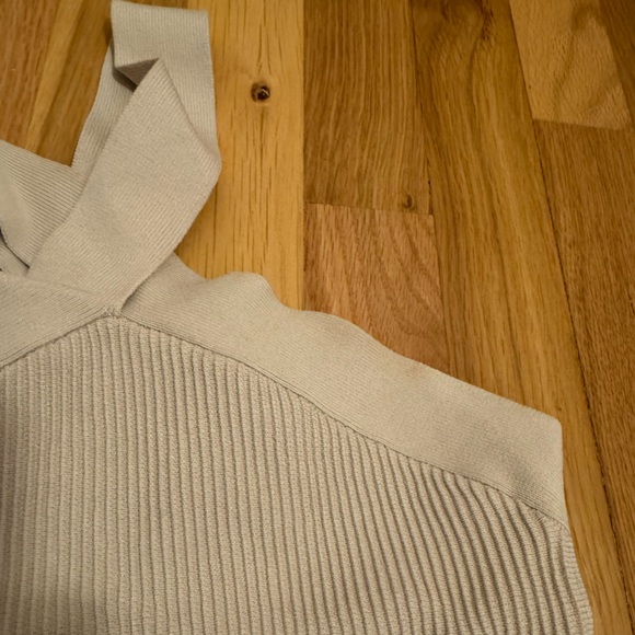 Aritzia Babaton Sculpt Knit Criss Cross Tank - Picture 3 of 4